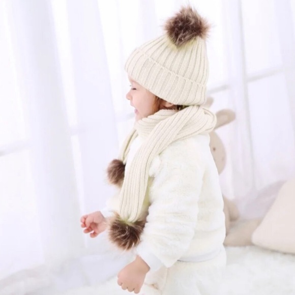 Baby/Toddler White Knit Beanie and Scarf Set with Pom Poms - Picture 6 of 16